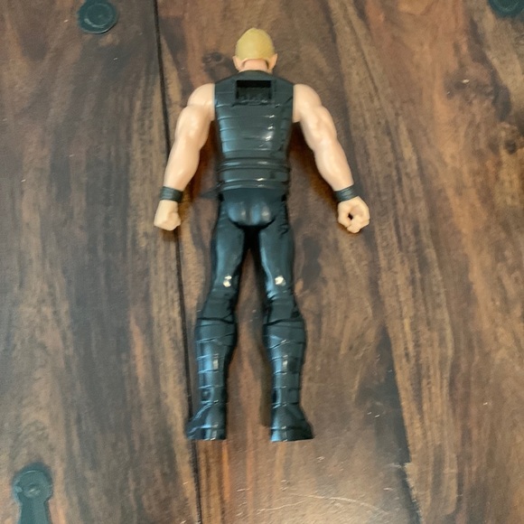 Marvel’s Thor with eyepatch action figure - Picture 2 of 7